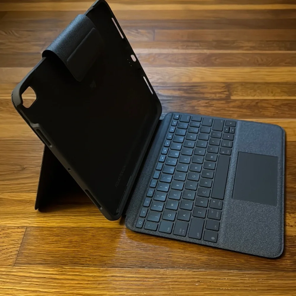 Logitech Gray Folio Touch Keyboard